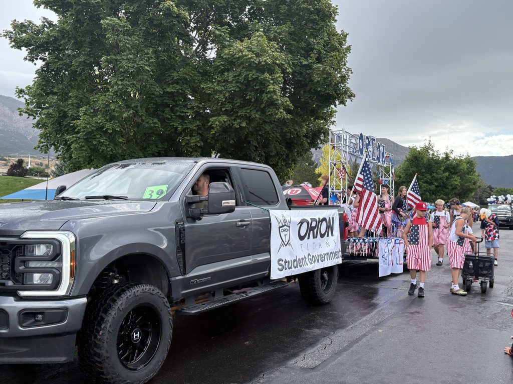 3rd Place Parade Winners! Congratulations Orion junior high school student government!