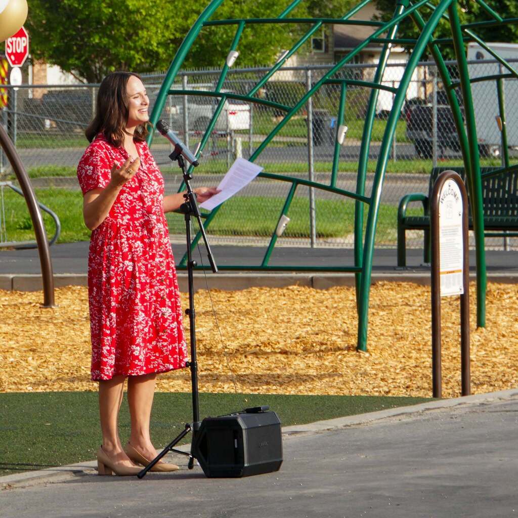 speaker at ribbon cutting