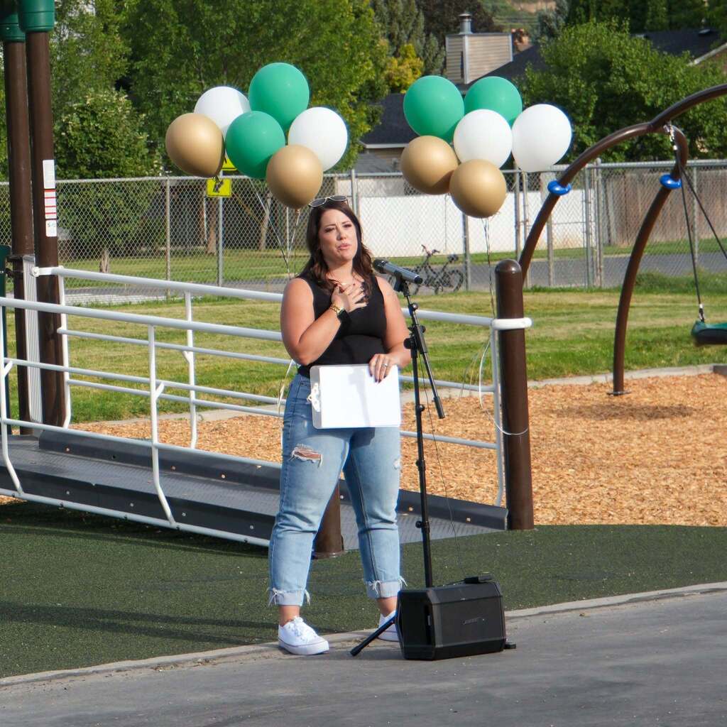 speaker at ribbon cutting