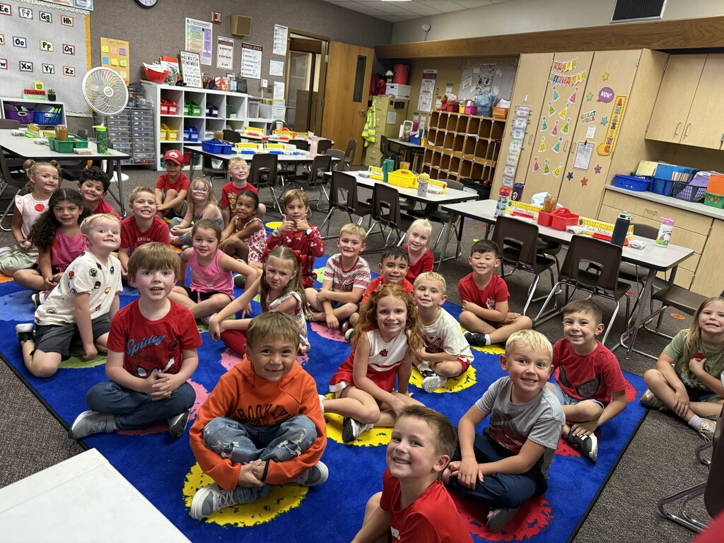 kindergarteners in red clothes