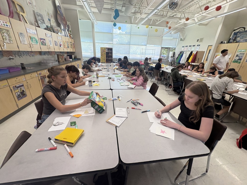 High School Foundations Art students recently put their creativity, and eight different art mediums, to the test during Medium Speed Dating!  Students had just 90 seconds per “date” to experiment with a new medium, including Sharpie, watercolor, acrylic markers, and more. They explored how each material looked, felt, and behaved before moving on to their next creative match.  By the end, some students found a new favorite, some discovered mediums that definitely weren’t their type, and everyone got the chance to step outside their artistic comfort zone.  It was so much fun watching students experiment, take creative risks, and maybe even fall in love with a brand-new way to make art! ❤️