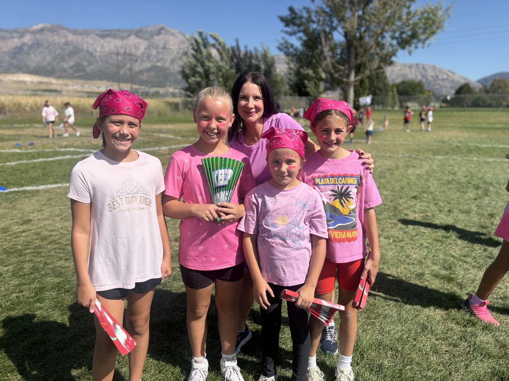 Images of students at the fun run