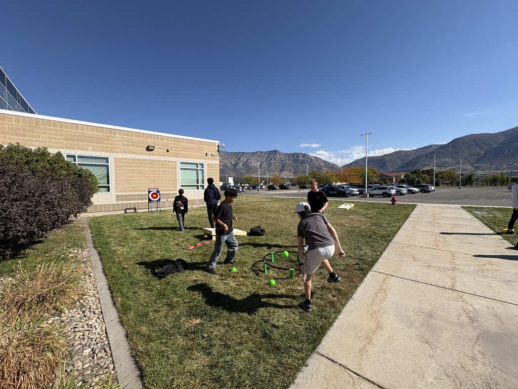 Hope Squad lunchtime activity -- outdoor games! We had spikeball, cornhole, axe throwing, and outdoor tetris for students to play.