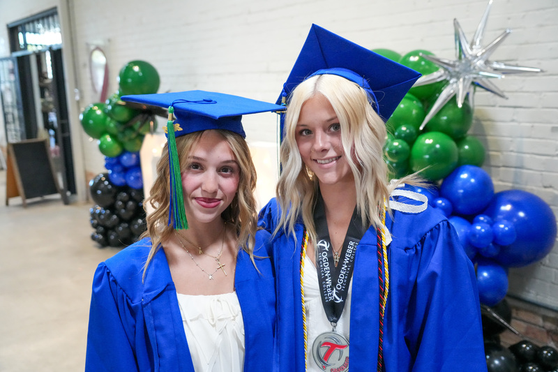 2 grads