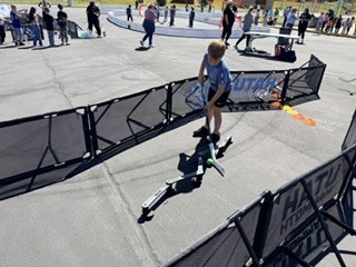 Action shot of Burch Creek Barracudas participating in the Tusky Takeover Field Day Event!