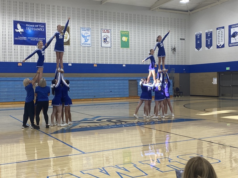 Snowcrest Cheerleaders