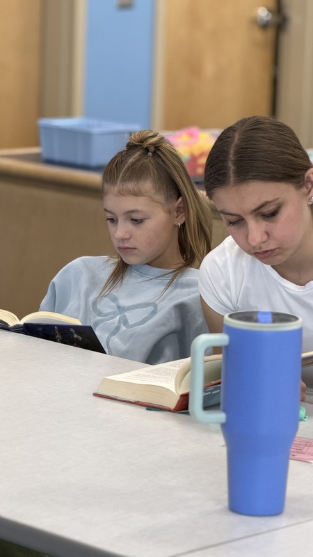 Kids reading