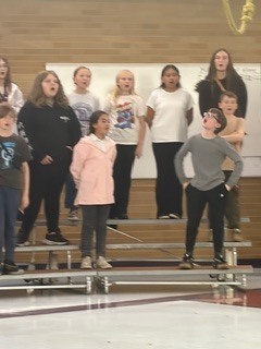 Pictures from the choir performance and Art Opera on Monday, April 20, 2026
