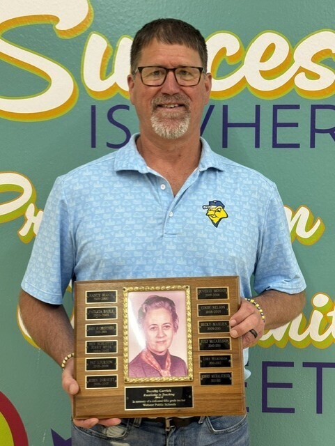 Mr Rausch presented award