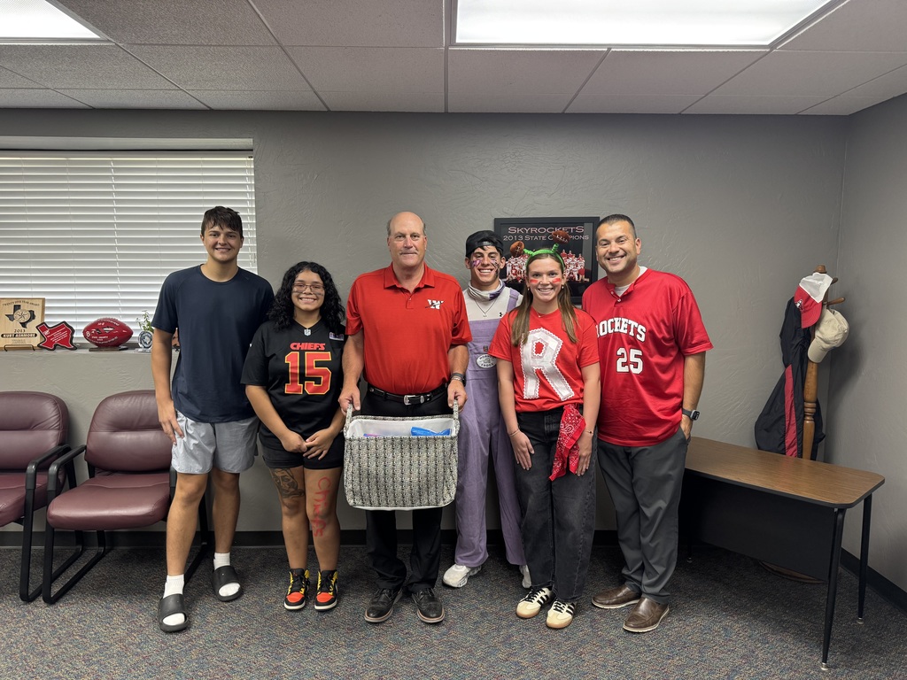 Kurt with StuCo and Principal