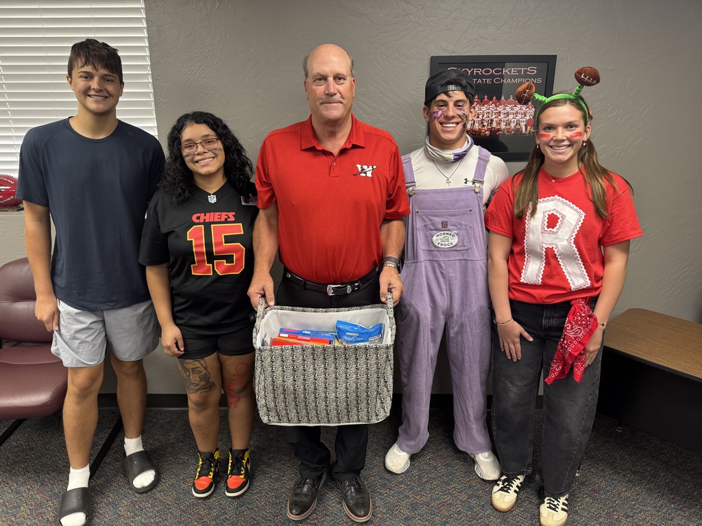 Student Council Officers with Kurt