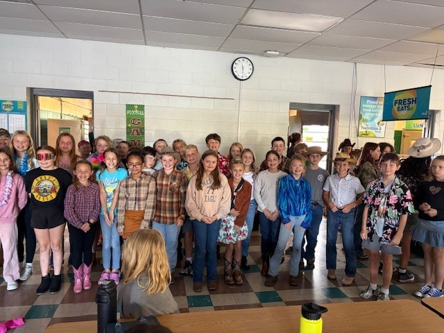 Students dressed in Hawaiian