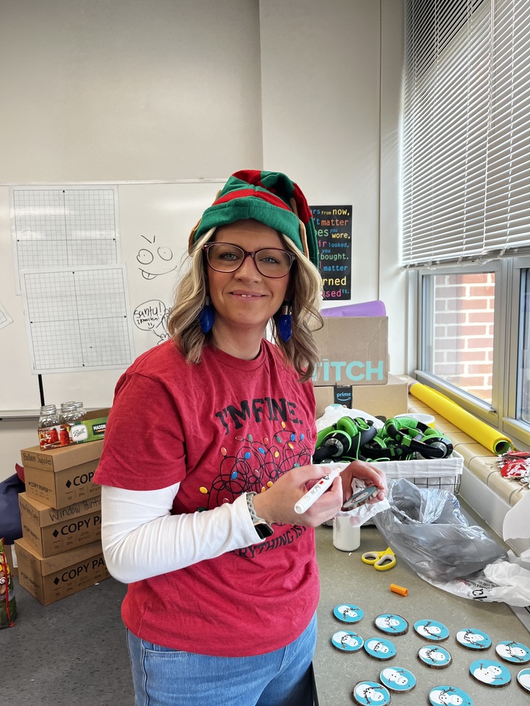 Teacher ins holiday attire