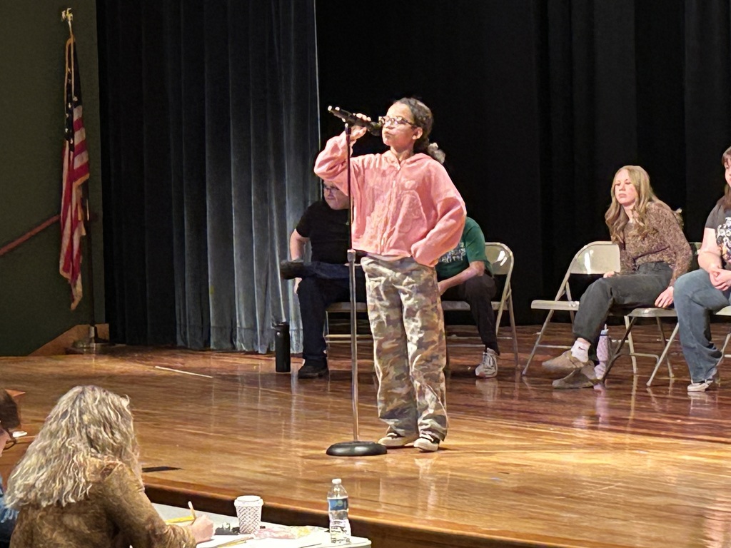 Spelling bee contestant