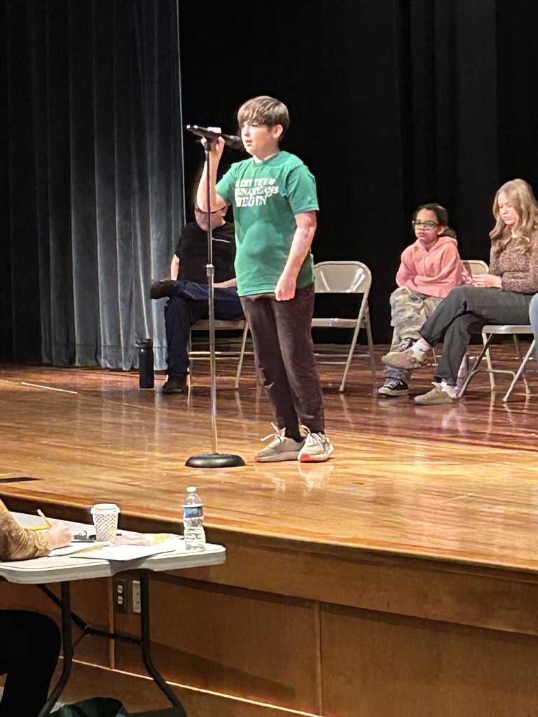 Spelling bee contestant