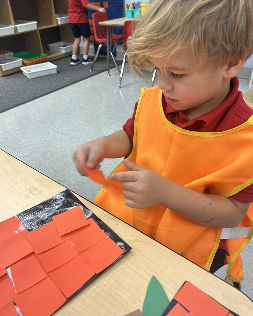 PreK 4s Spookley the Square Pumpkin lesson about shapes and sizes