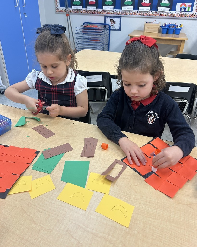 PreK 4s Spookley the Square Pumpkin lesson about shapes and sizes
