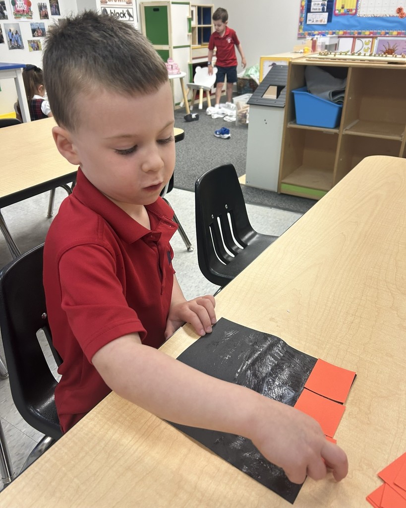 PreK 4s Spookley the Square Pumpkin lesson about shapes and sizes