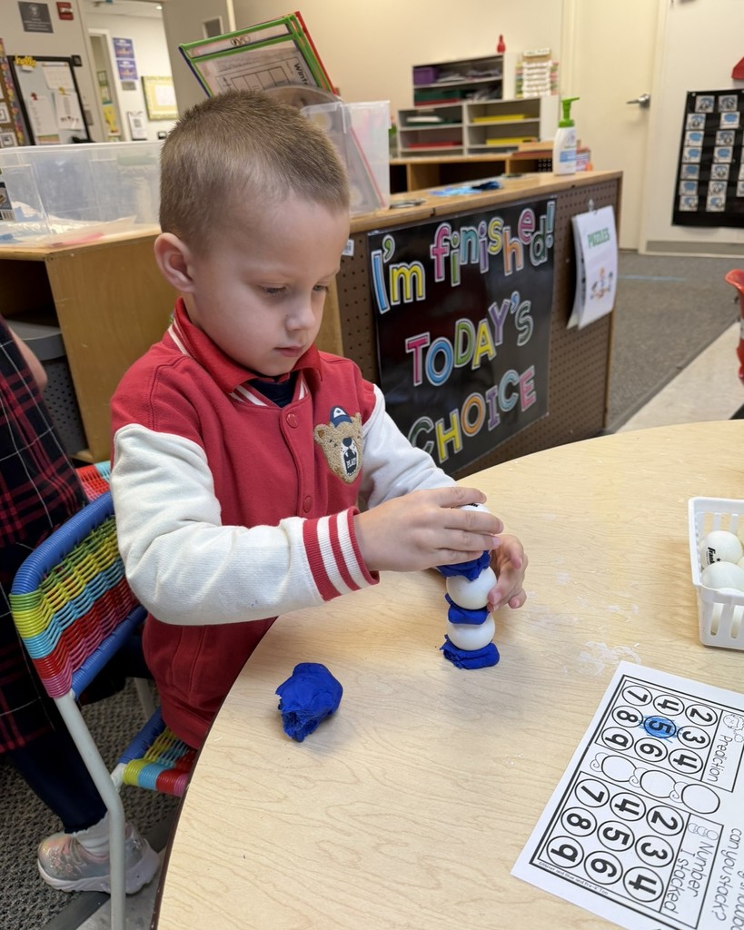 PreK snowball STEAM lesson