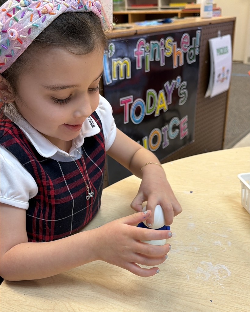 PreK snowball STEAM lesson