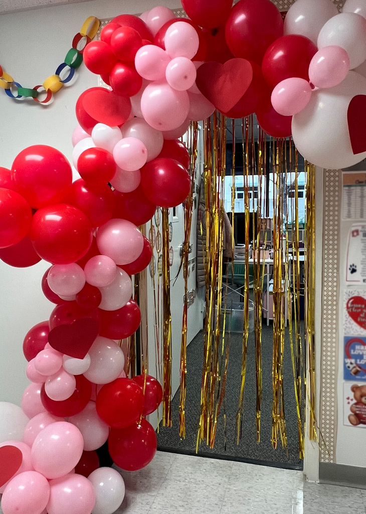 A balloon arch decoration brought in by a parent.