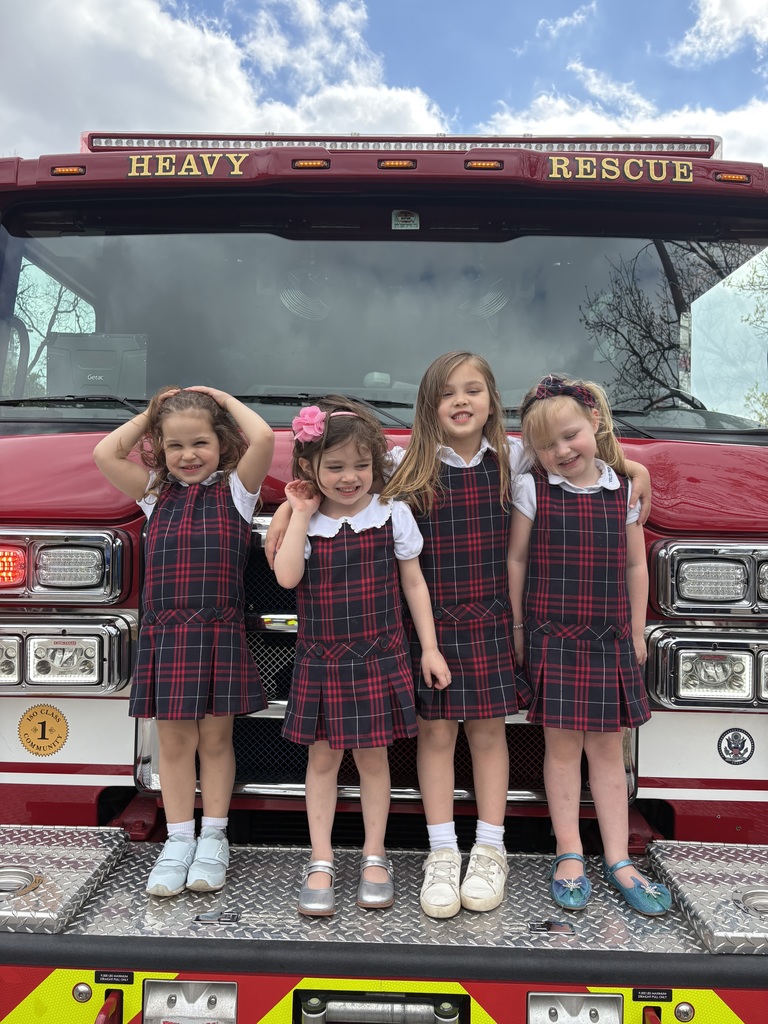 WP students pose in front of the fire truck.