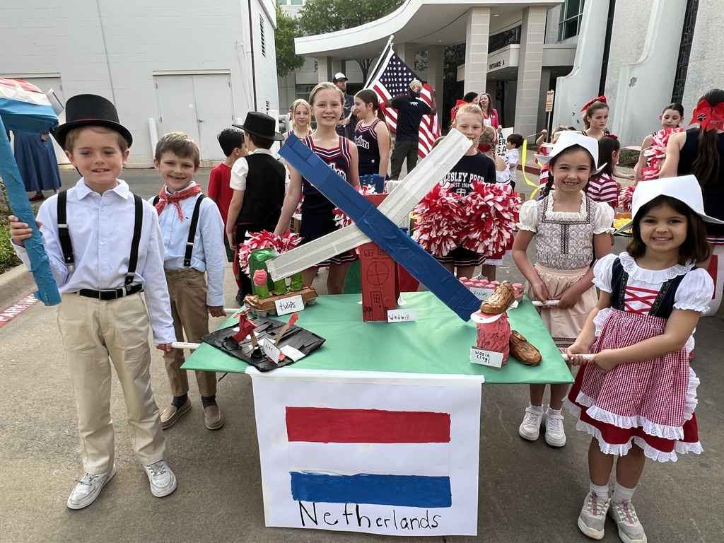 The Netherlands' float.