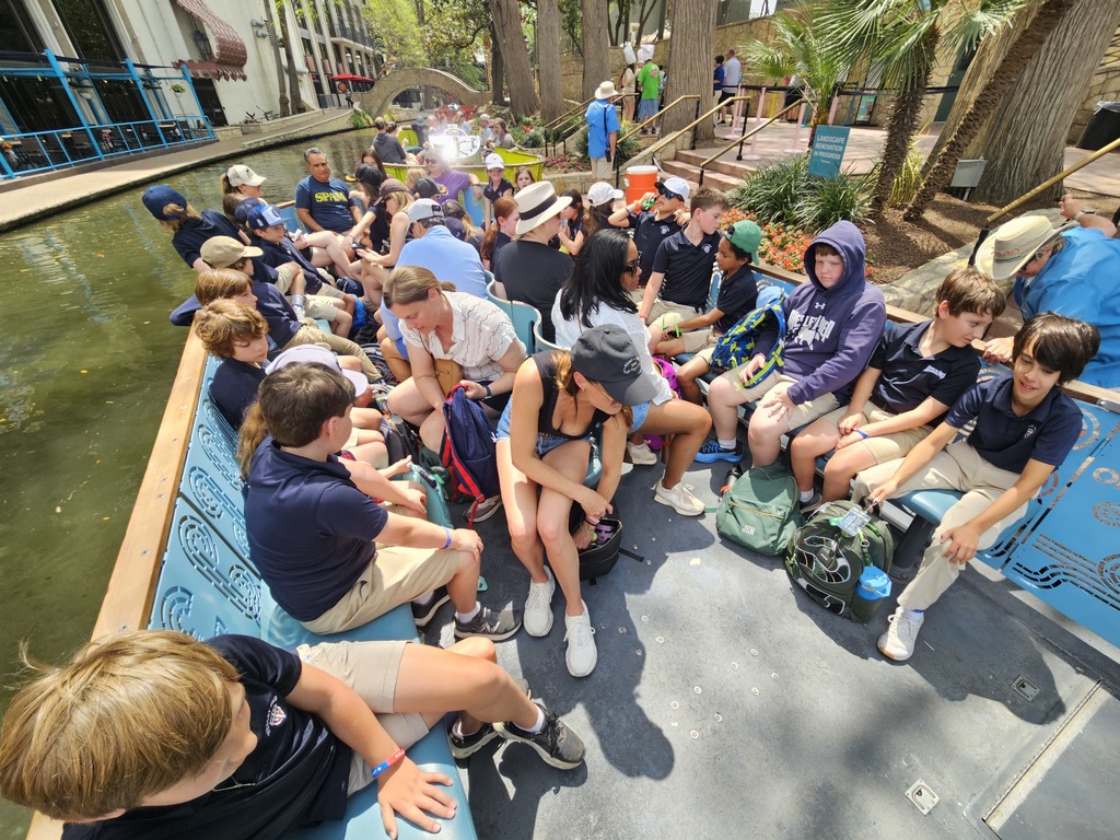 Fourth graders on their Texas History trip.