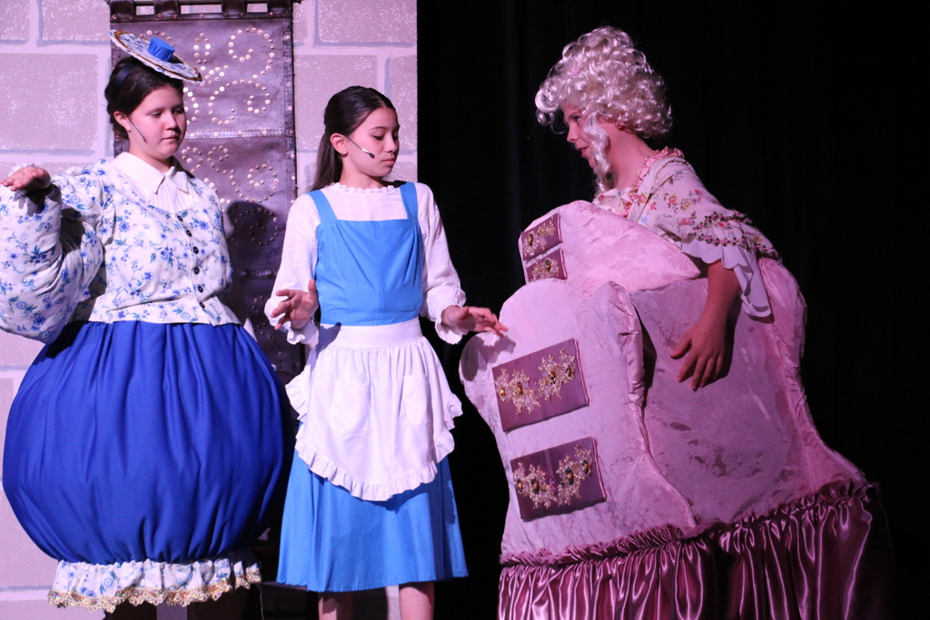 Belle on stage.