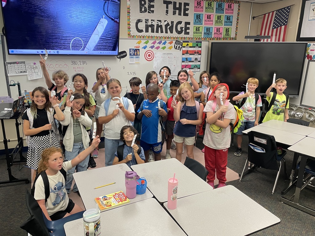 Mrs. Jermann's class with their robot fingers.