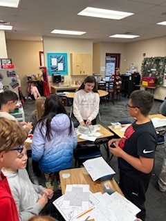 kids working on desktops