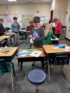 kids working on desktops