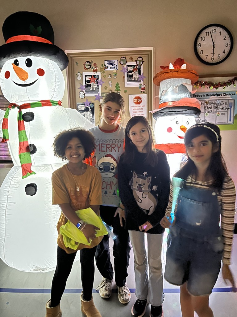 5th graders at the winter dance party 