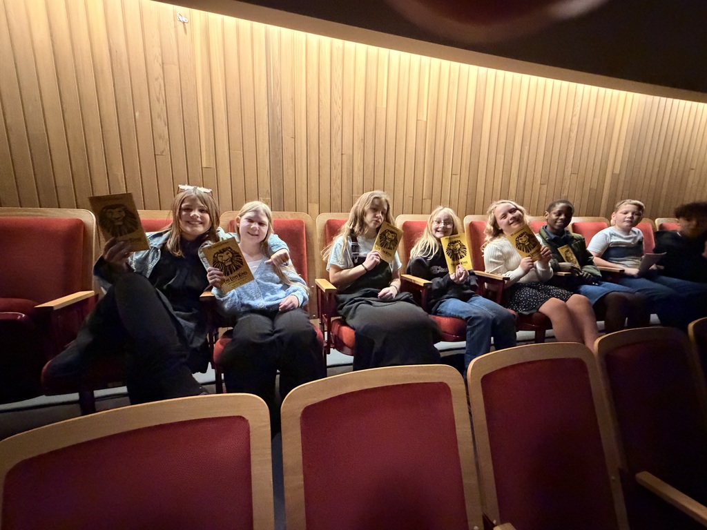 5th grade at the lion king field trip 