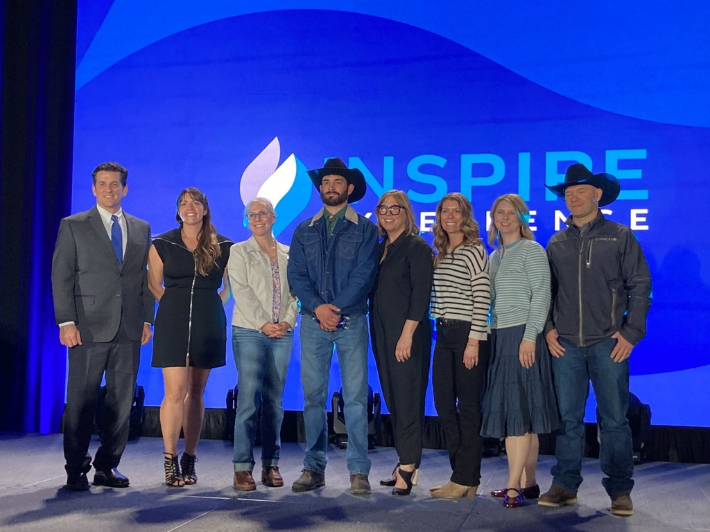 Kayla Saville wins  award