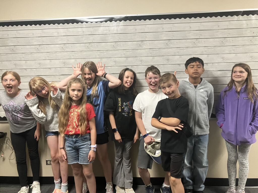 An image of student council members