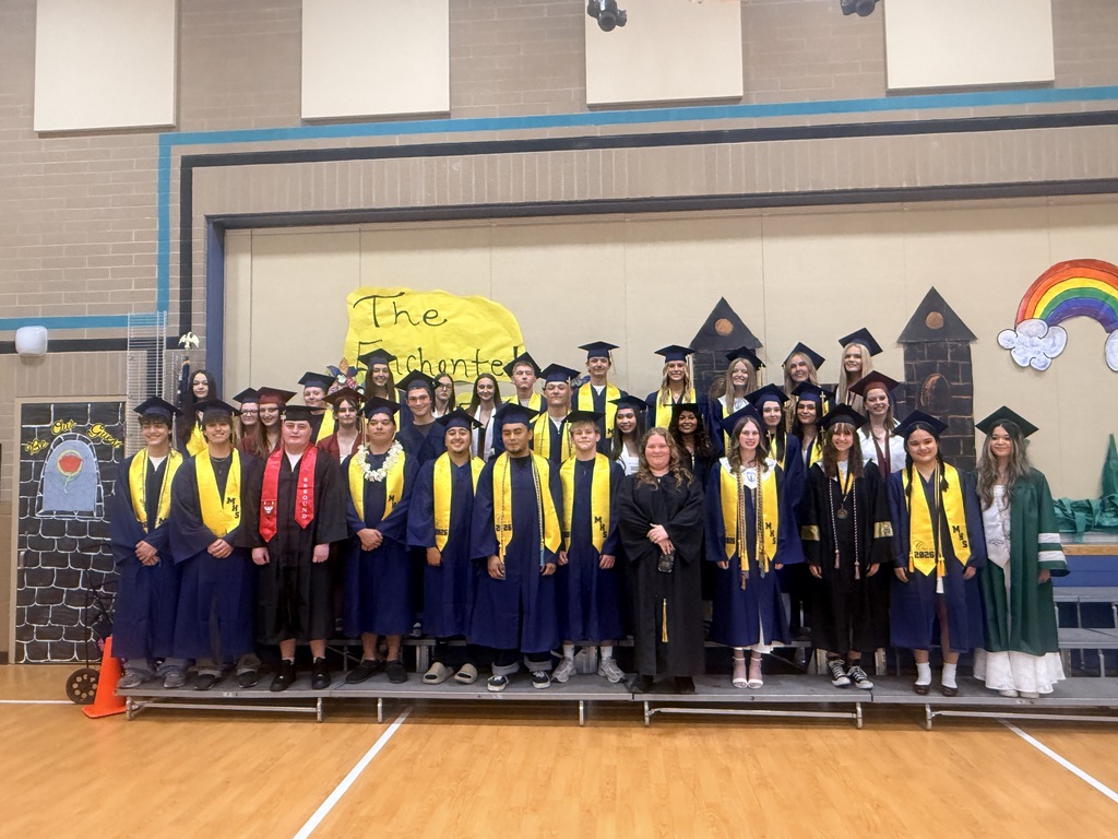 An image of graduating seniors that once attended Chief Jo.