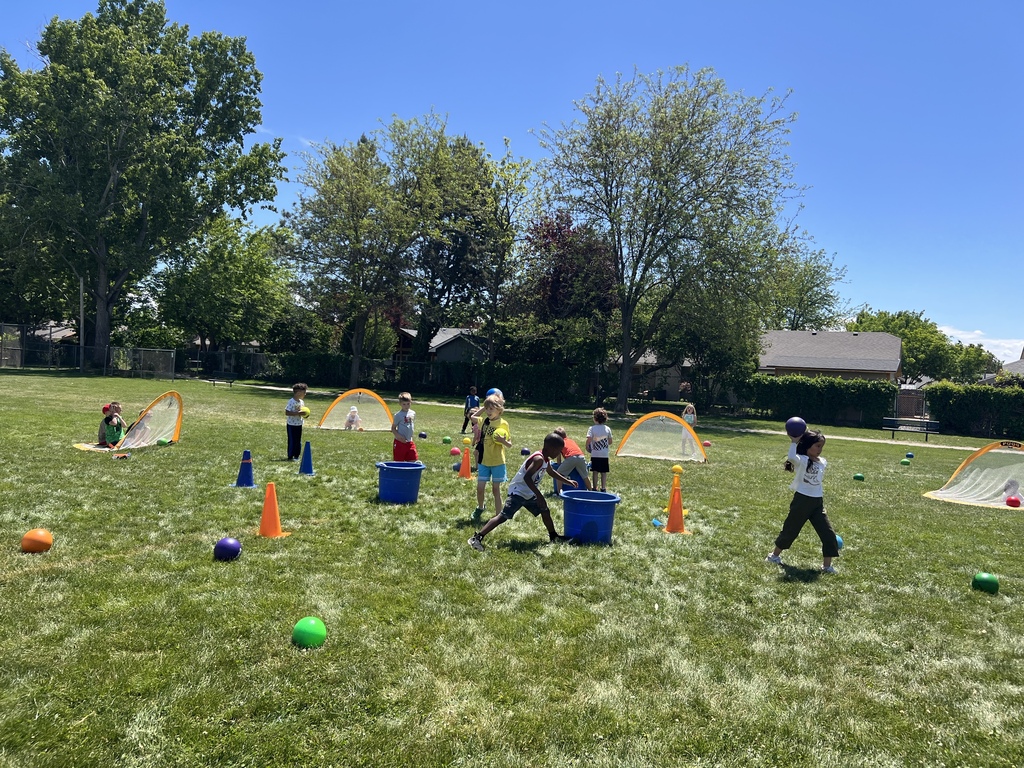 kids playing "turkey hunt" at field day