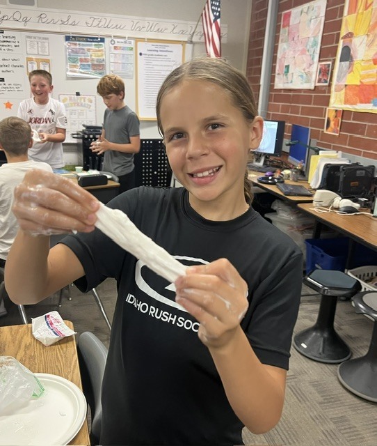 5th graders are making slime.