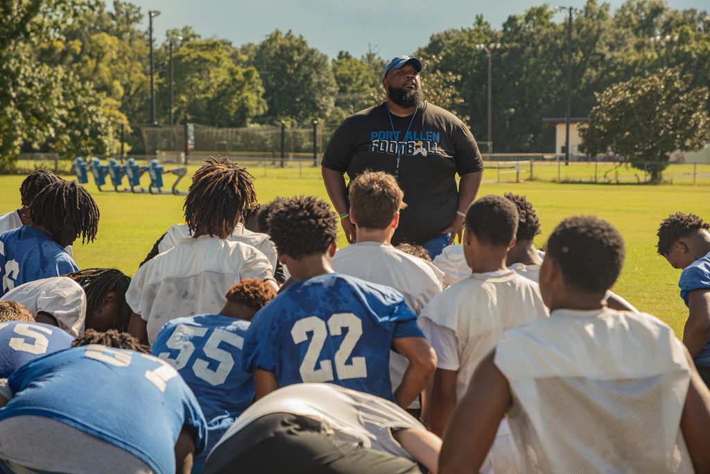 It’s scrimmage time for the Pelicans! 🏈💪 Port Allen faces White Castle this Thursday at 5:30 PM at White Castle High School, 58115 Hwy 1141, White Castle, LA. 📍