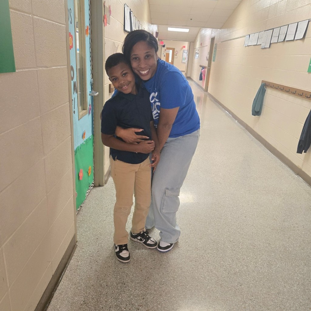 Dr. Green stopped by to show Caidon some Love on Friday!!💚💛