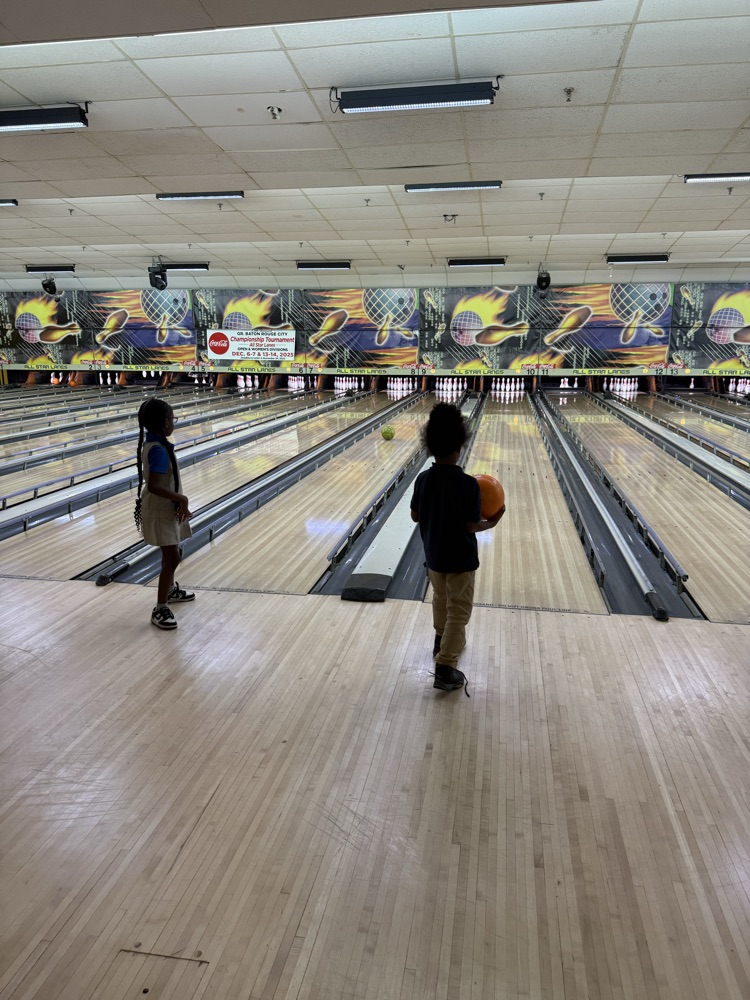 1st Grade Bowling Field Trip