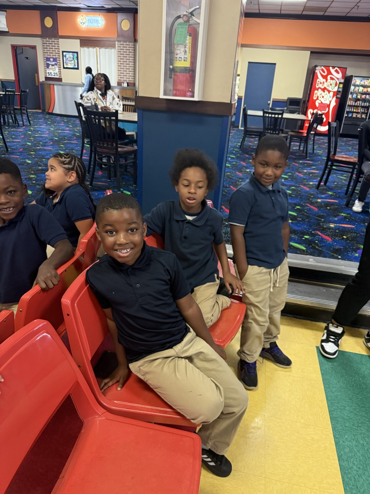 1st Grade Bowling Field Trip