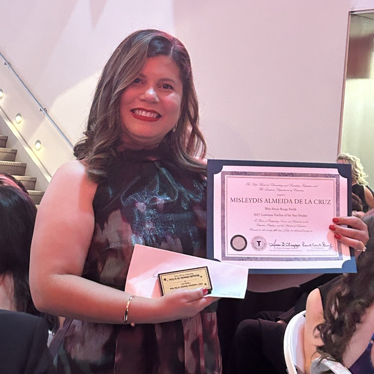Ms. Almeida accepting award    