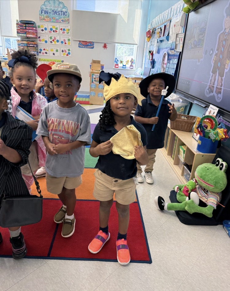 Storytime in Ms. Butler and Mrs. Byrd's was all about Aunt Jessie's Hats. Aunt Jessie brought her hat collection to their classroom. 