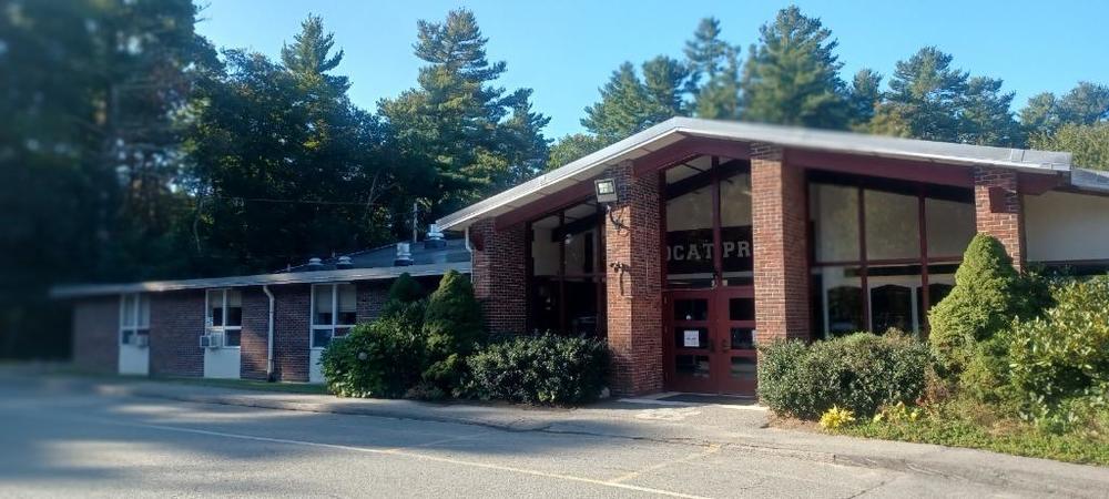 rose l macdonald front