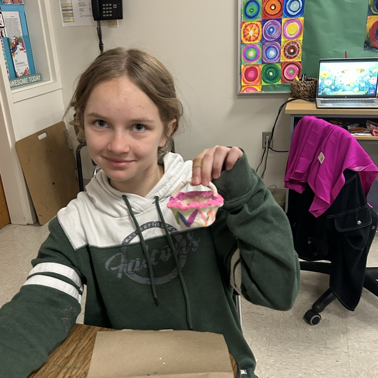 one more fantabulous pinch pot!