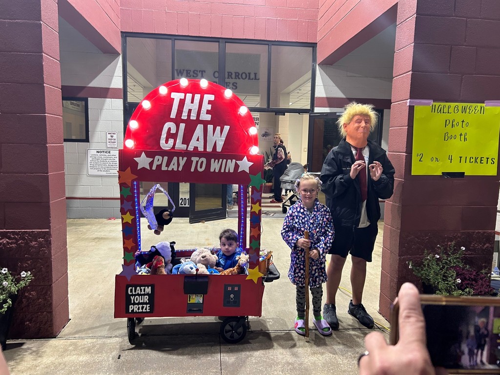 boo bash costume winners kids dressed as a claw machine old lady and president trump