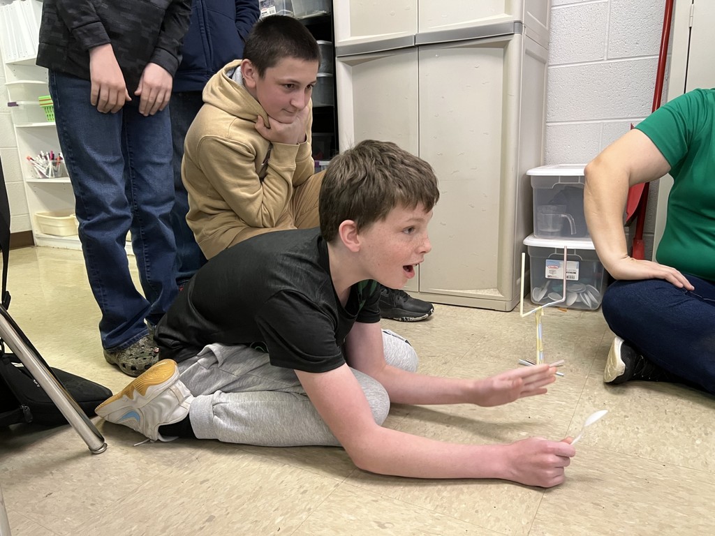 wc students testing stem projects for 4h lesson on agriculture and the superbowl