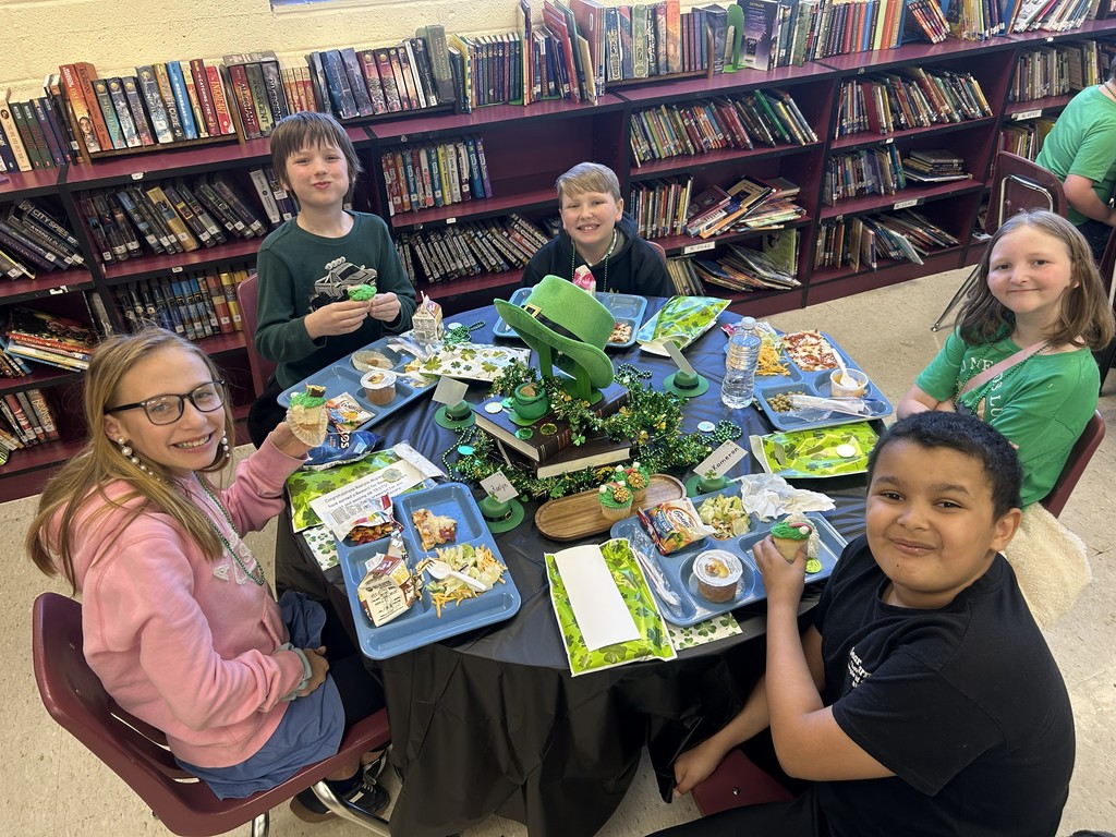 west carroll elementary students celebrating with st patricks day meal atfirst frontiers reading program award for 75+ books read